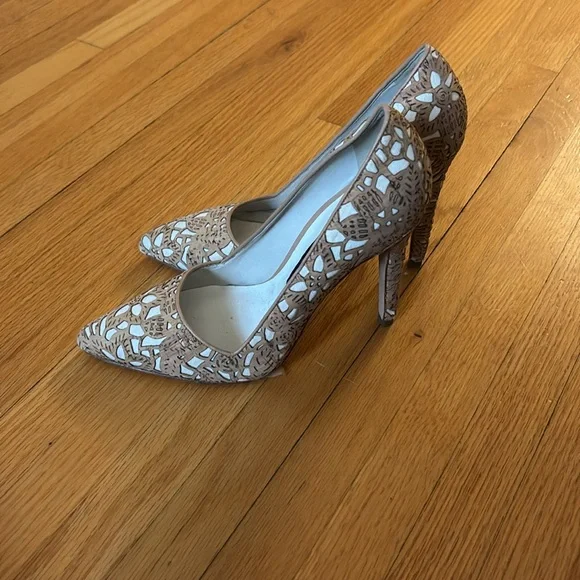 Shoes - Picture 2 of 5